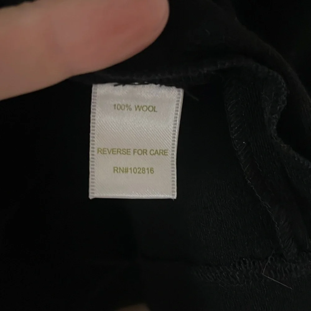 Garnet Hill 100% Wool black skirt size 6